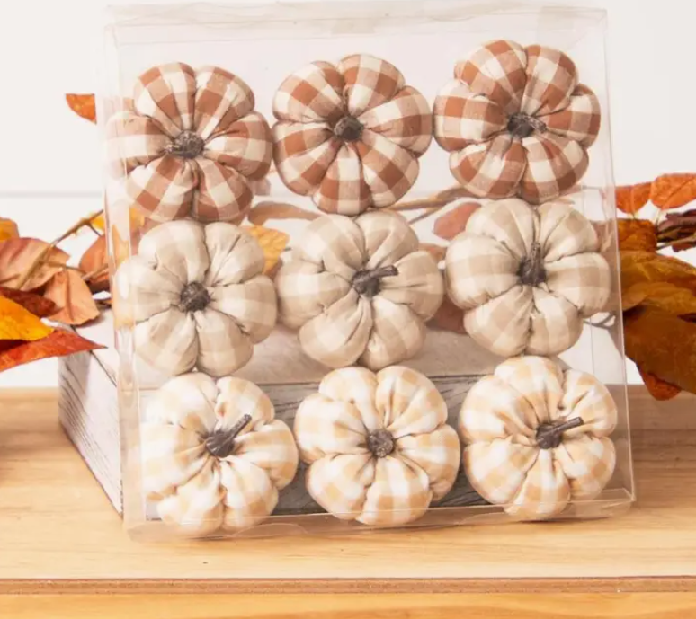 plaid fall decor mini pumpkins