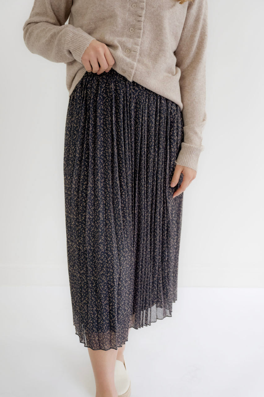 Monet Floral Pleated Skirt in Charcoal
