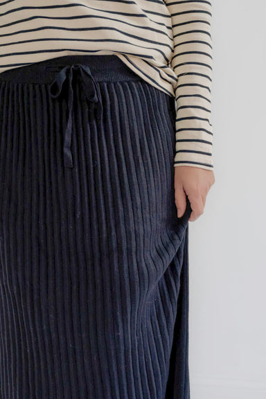 Danielle Pleated Knit Maxi Skirt in Black - Danielle Pleated Knit Maxi Skirt in Black - S - Salt and Honey