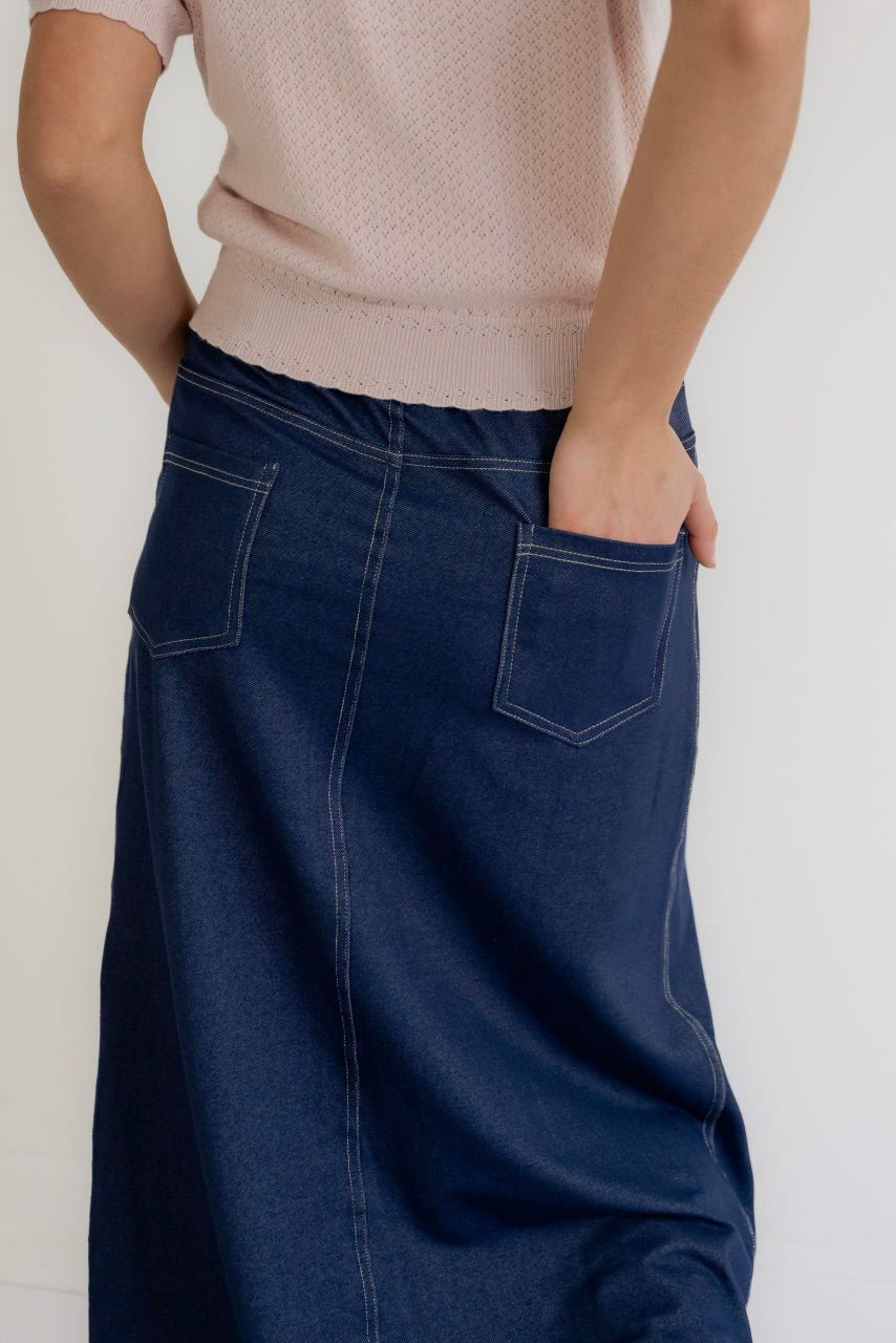 Caroline Knit Maxi Skirt in Navy