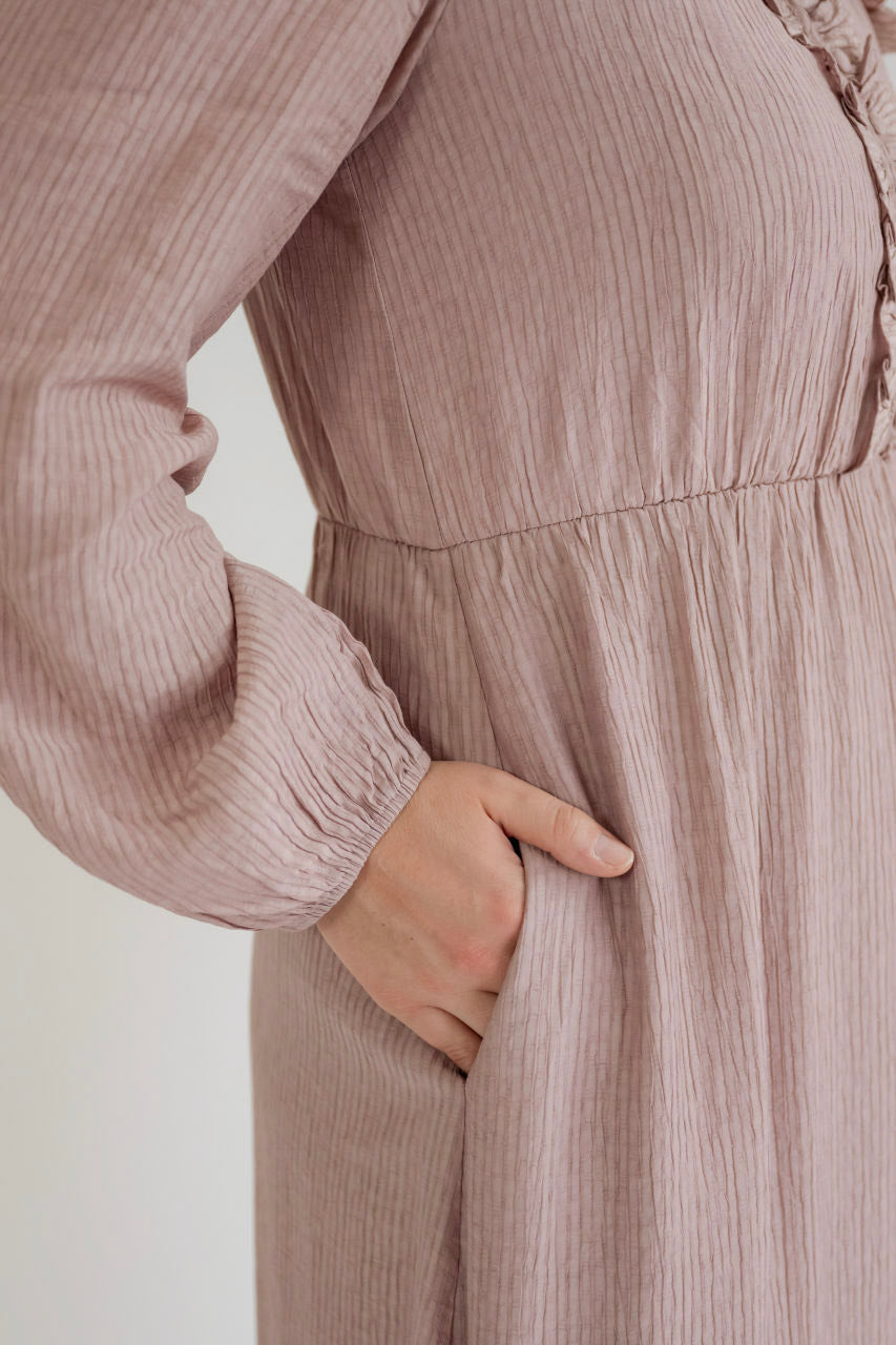 Shaye Textured Midi Dress in Mauve