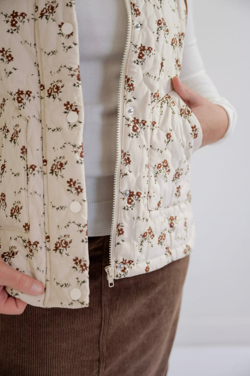 Lorraine Floral Vest in Apricot - Lorraine Floral Vest in Apricot - S - Salt and Honey