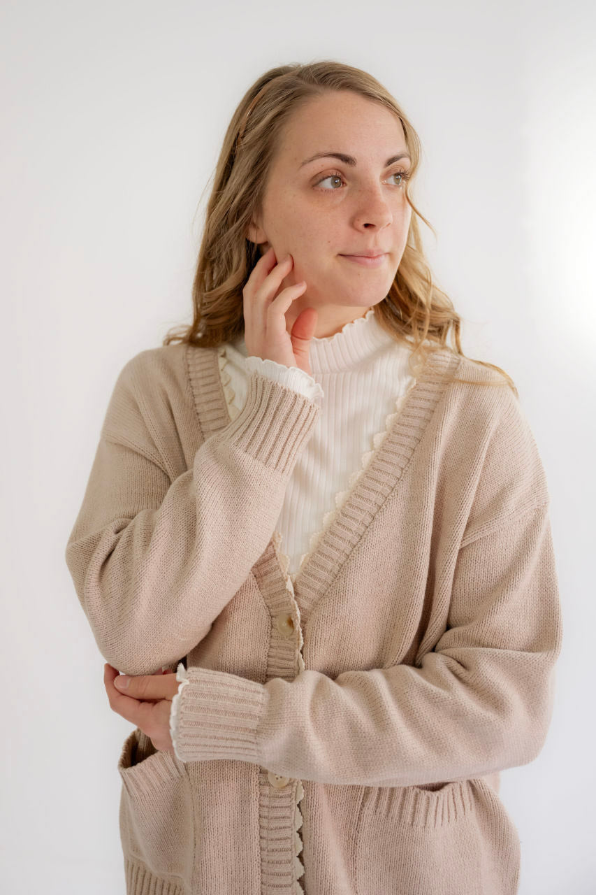 Vera Scalloped Cardigan in Cloud Pink