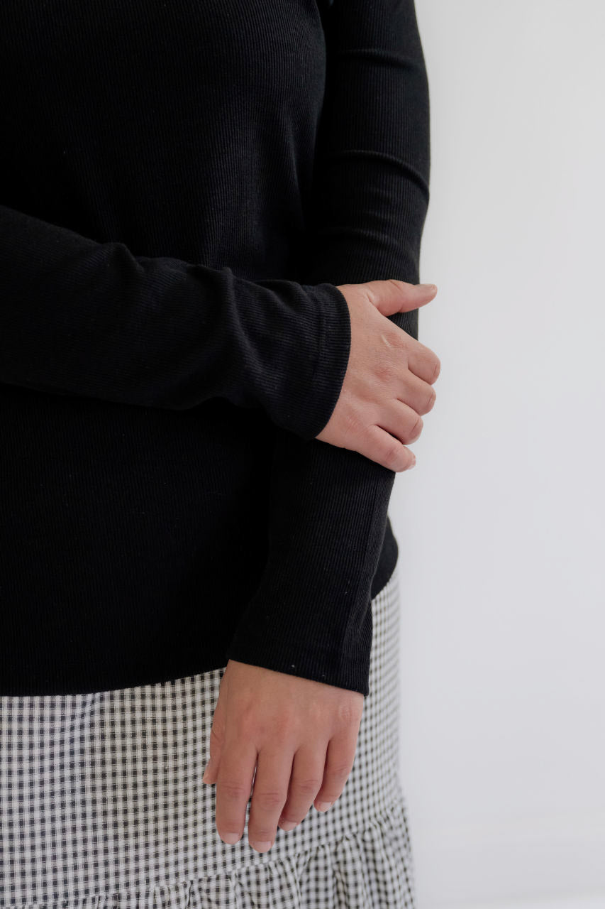Claire Basic Ribbed Top in Black - Claire Basic Ribbed Top in Black - S - Salt and Honey