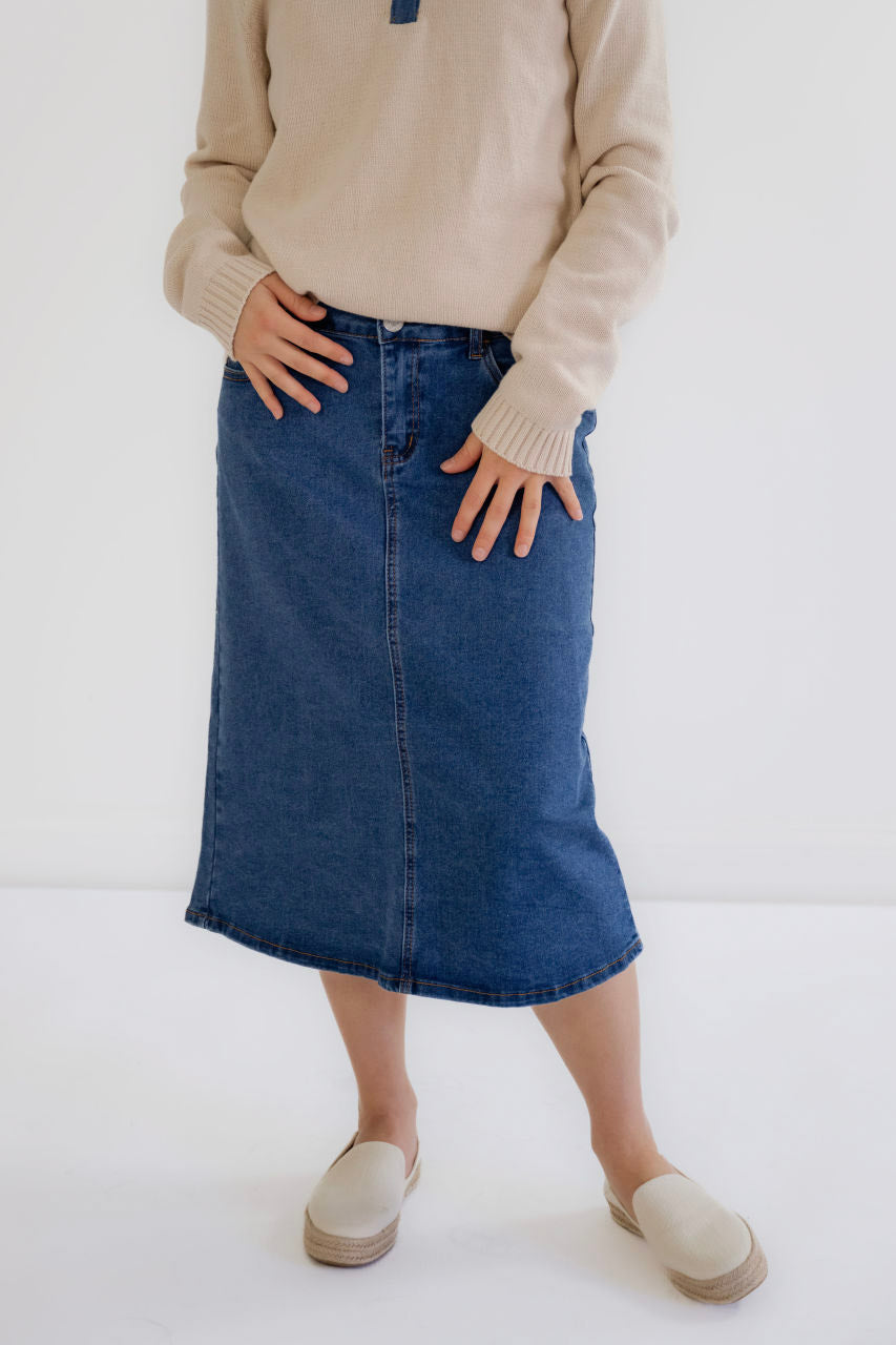 Kaya Midi Denim Skirt in Stone Wash
