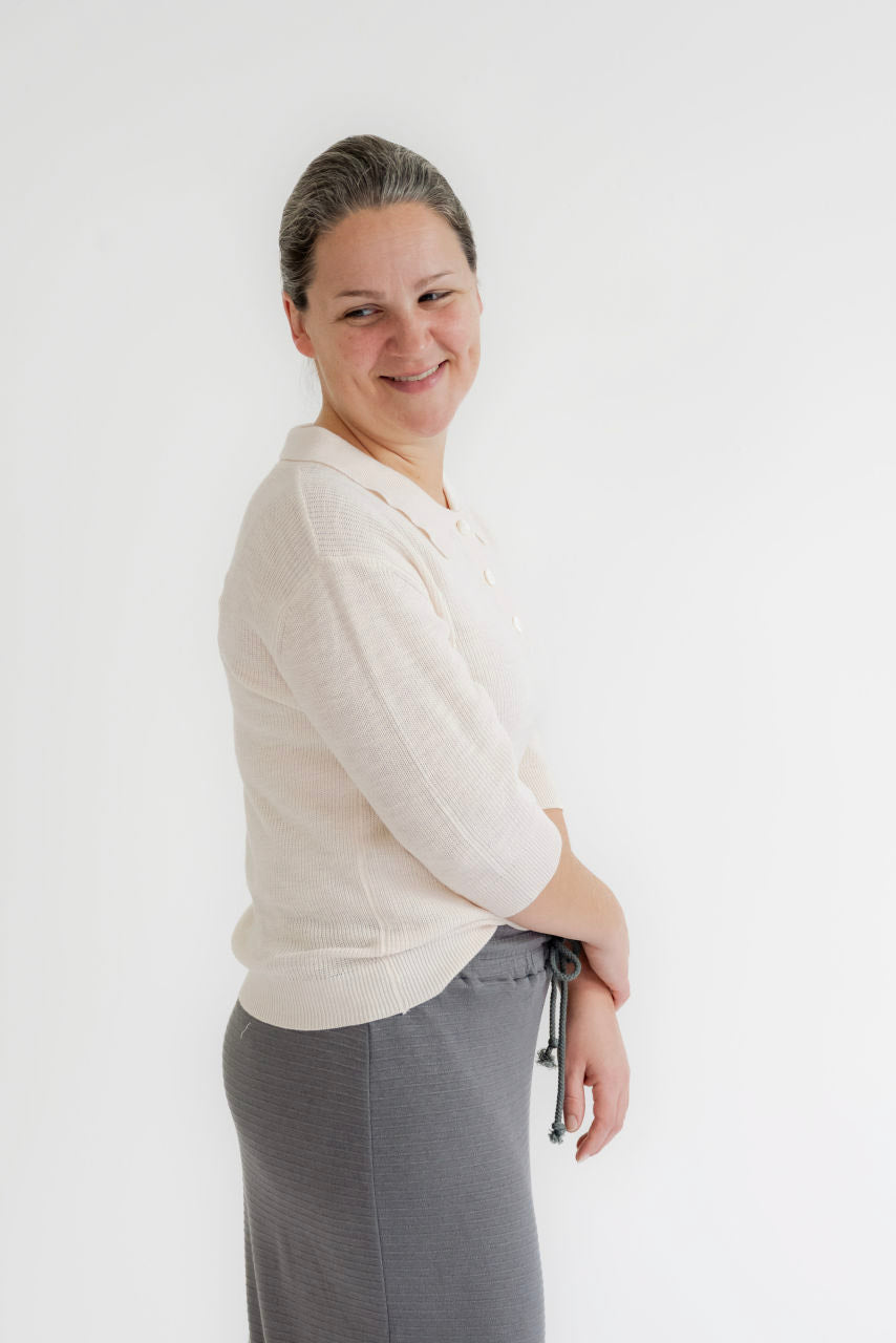 Leona Lightweight Sweater Top in Ivory