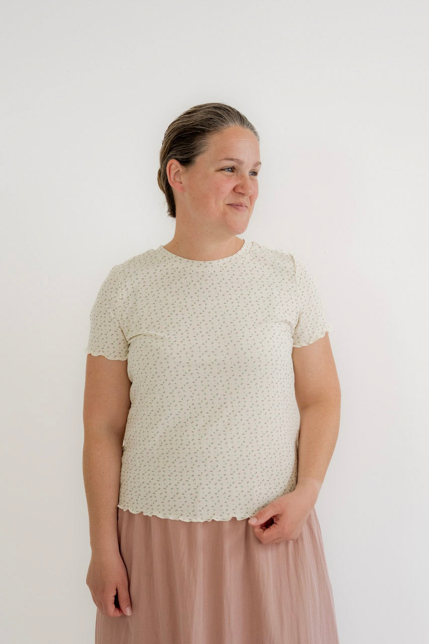 Leisha Ribbed Top in Rose Ditsy Floral