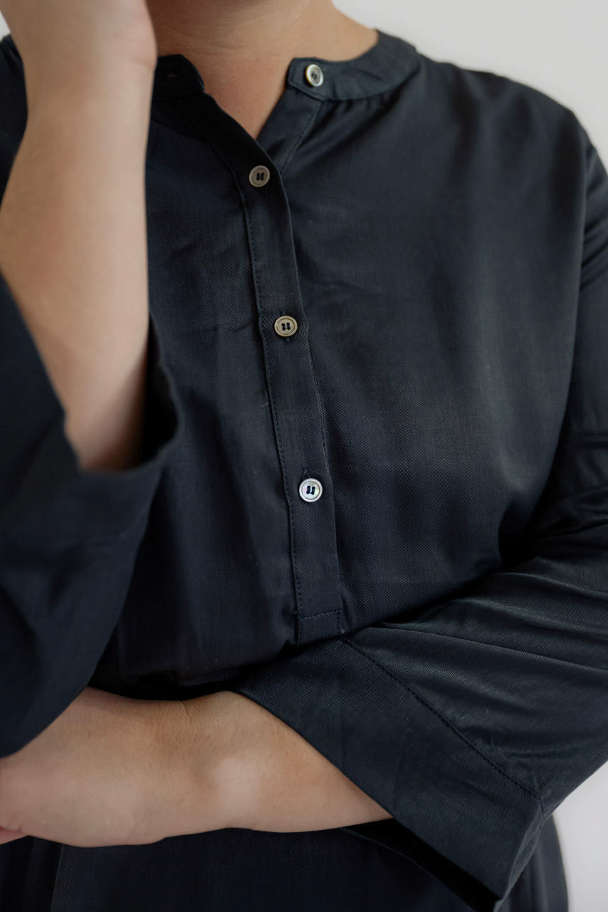 Genova Button Midi Dress in Black