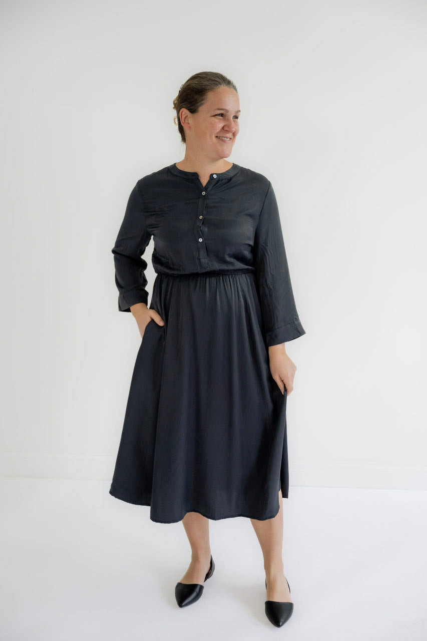 Genova Button Midi Dress in Black