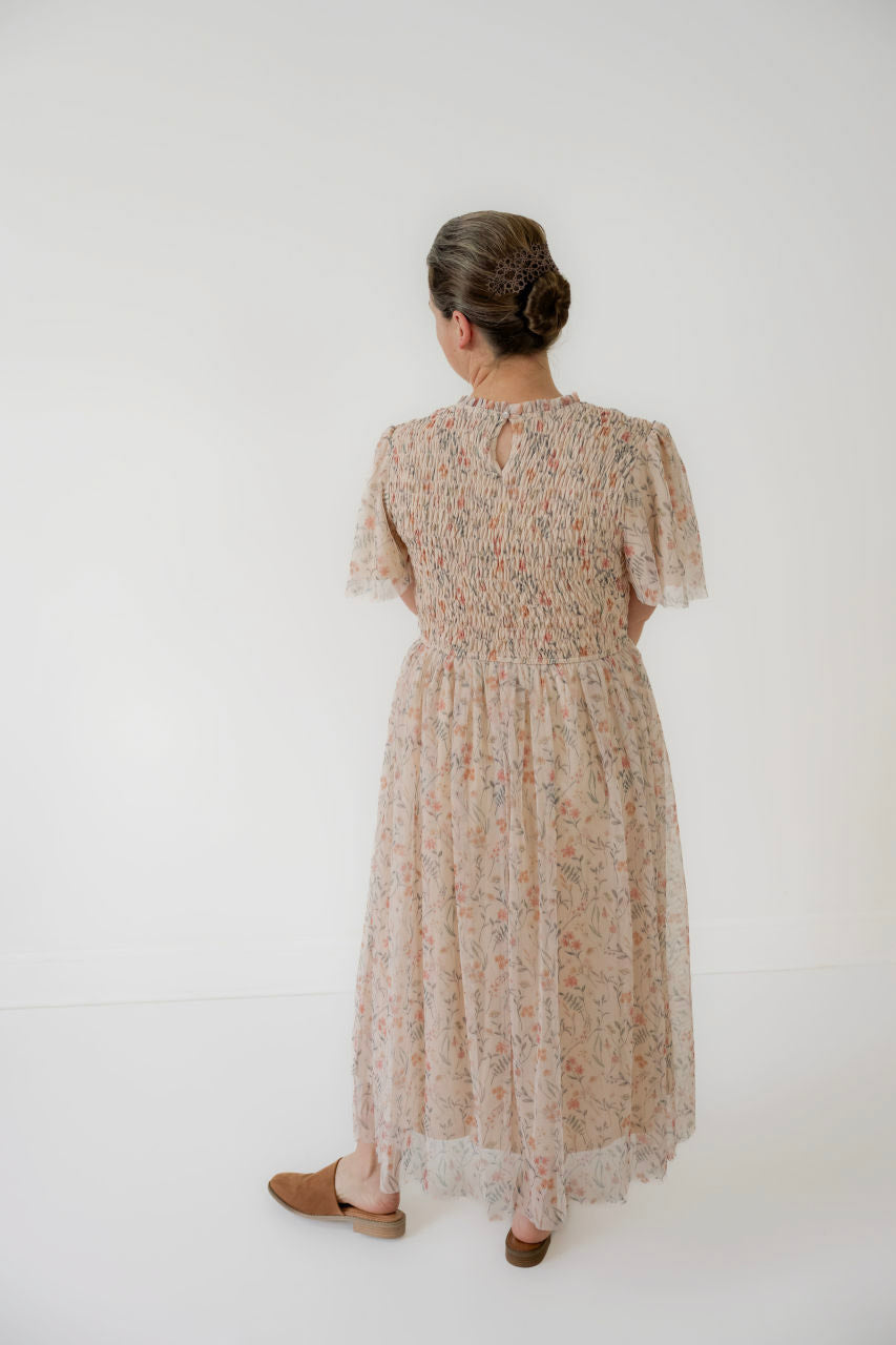 Aylin Smocked Floral Dress in Garden Pink