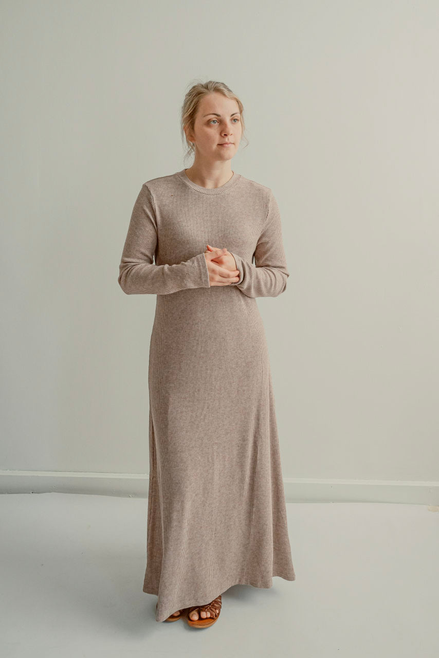 Oakland Ribbed Knit Dress in Taupe