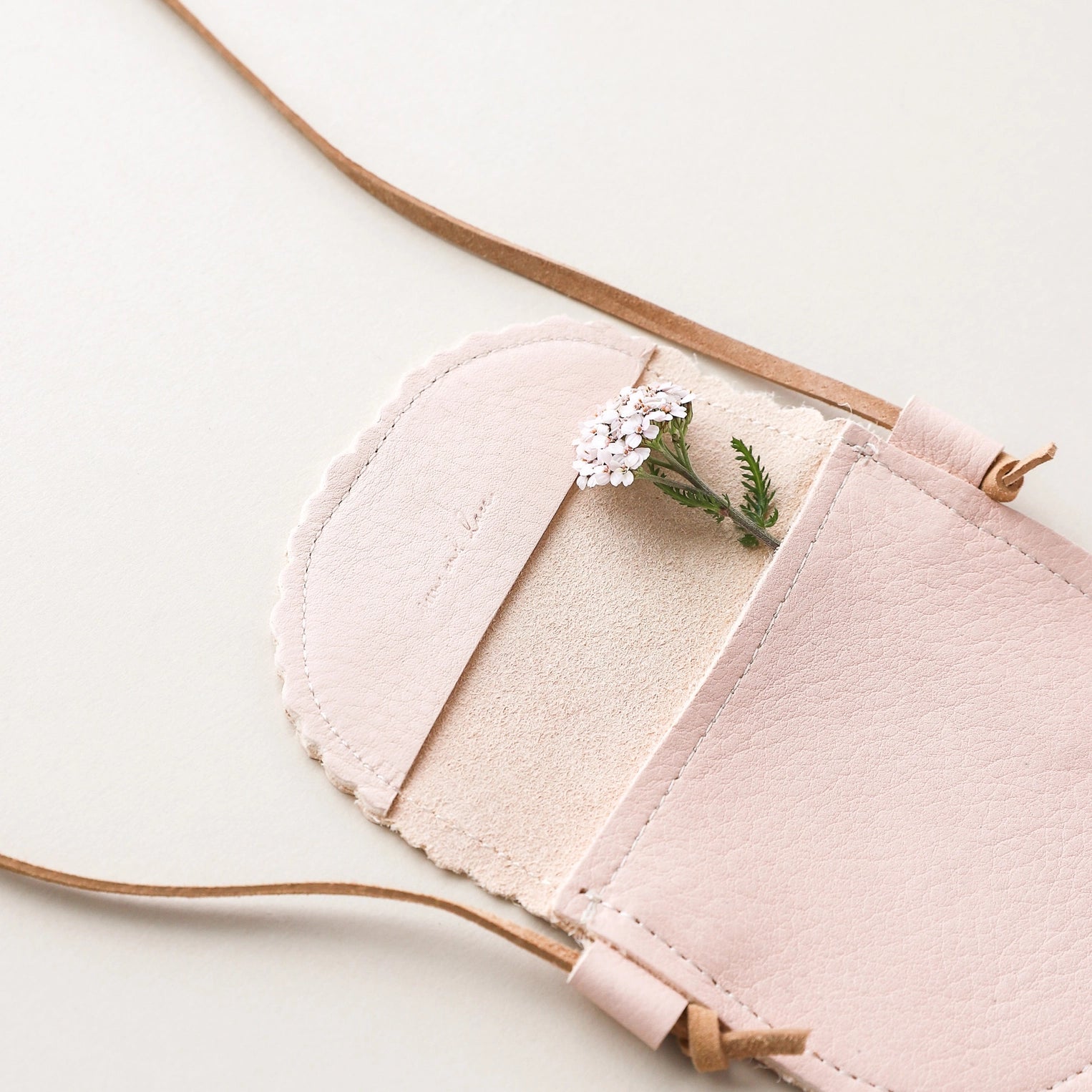 Scalloped Leather Purse in Blush