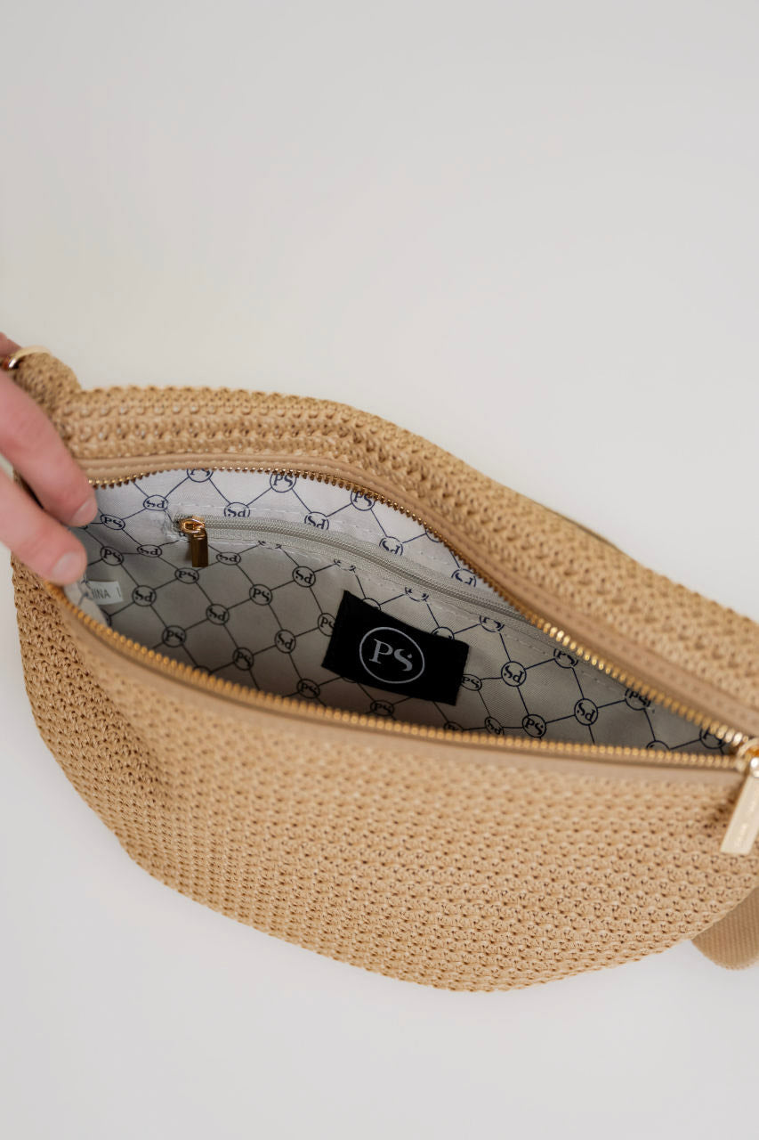 Raffia Crossbody Bag in Natural