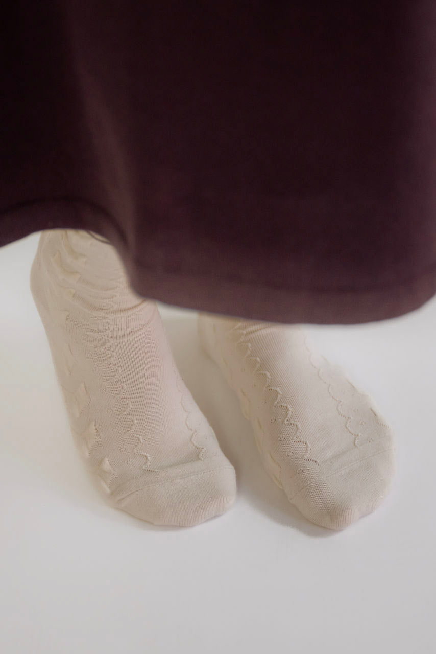 Delicate Scallop Detail Socks - Delicate Scallop Detail Socks - Default Title - Salt and Honey