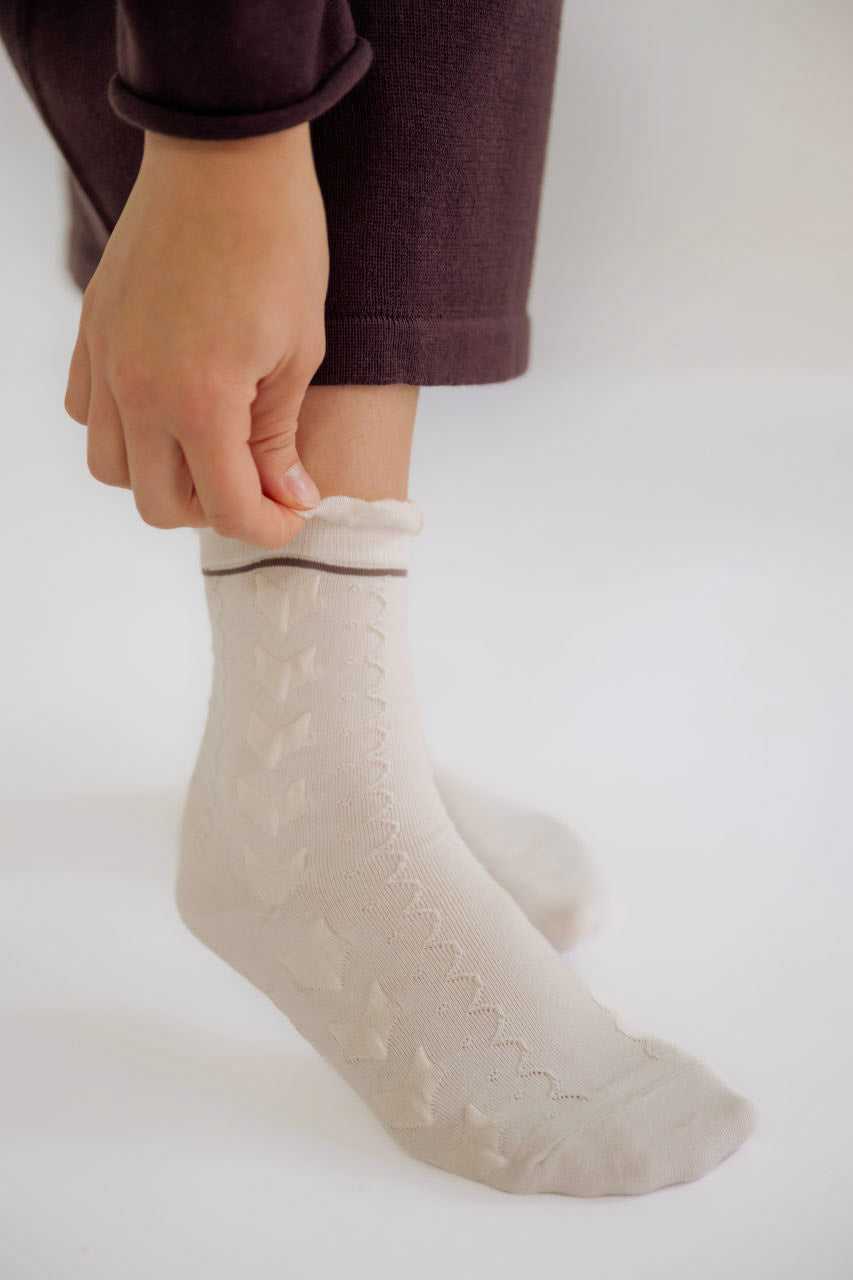 Delicate Scallop Detail Socks - Delicate Scallop Detail Socks - Default Title - Salt and Honey