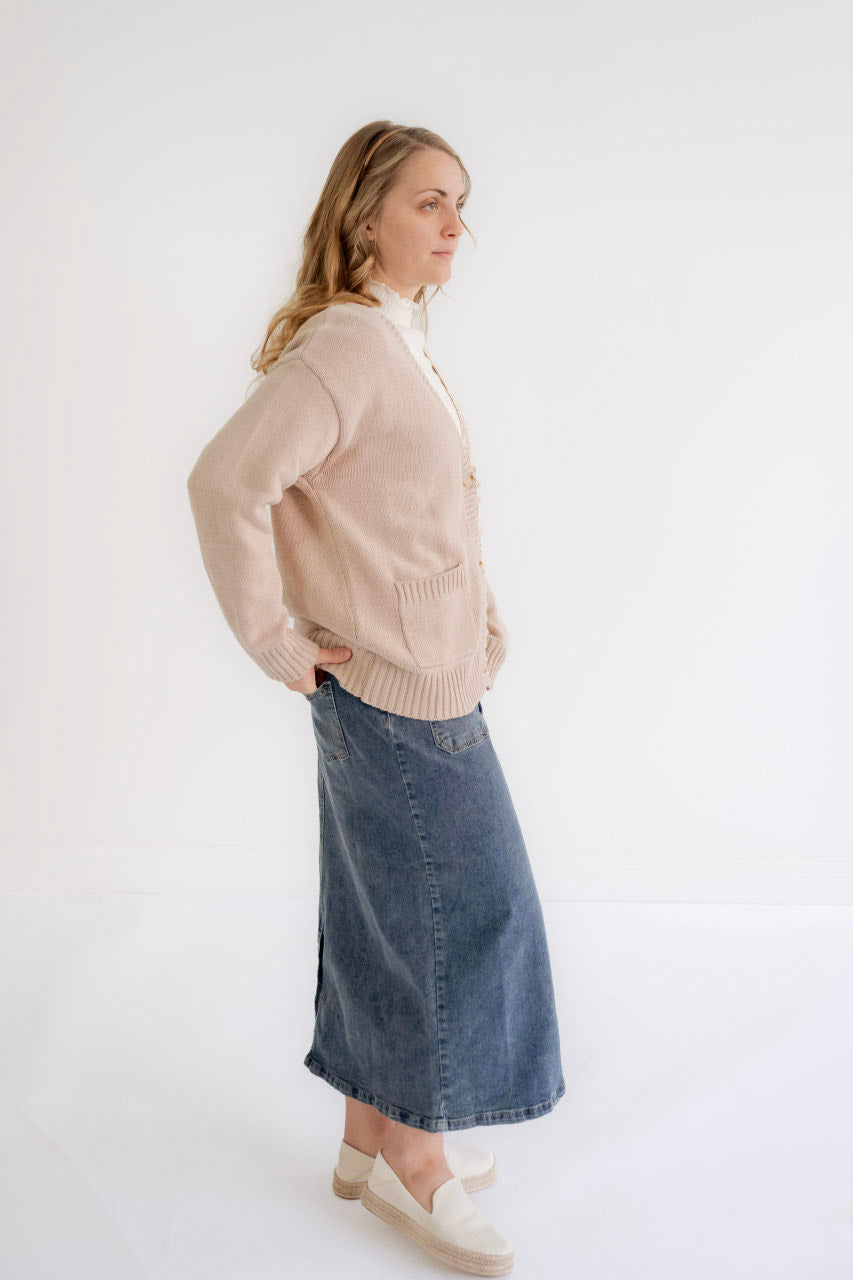 Vera Scalloped Cardigan in Cloud Pink