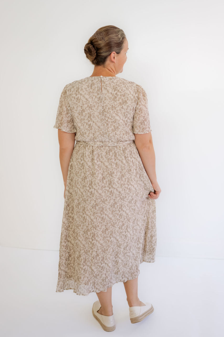 Taylor Floral Chiffon Dress in Ivory Cream - Taylor Floral Chiffon Dress in Ivory Cream - S - Salt and Honey