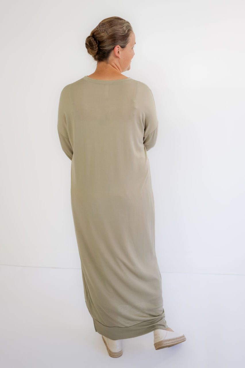 Callum Maxi Sweatshirt-Style Dress in Sage - FINAL SALE - Callum Maxi Sweatshirt-Style Dress in Sage - FINAL SALE - S - Salt and Honey