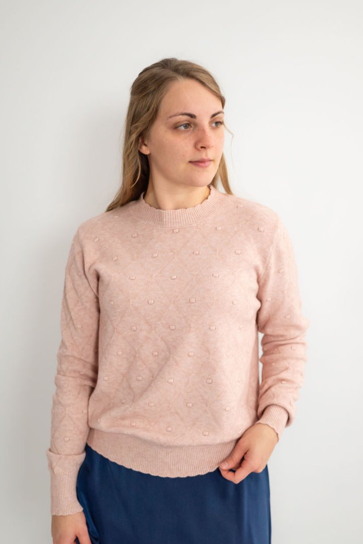 Anne Dainty Scalloped Sweater in Blush