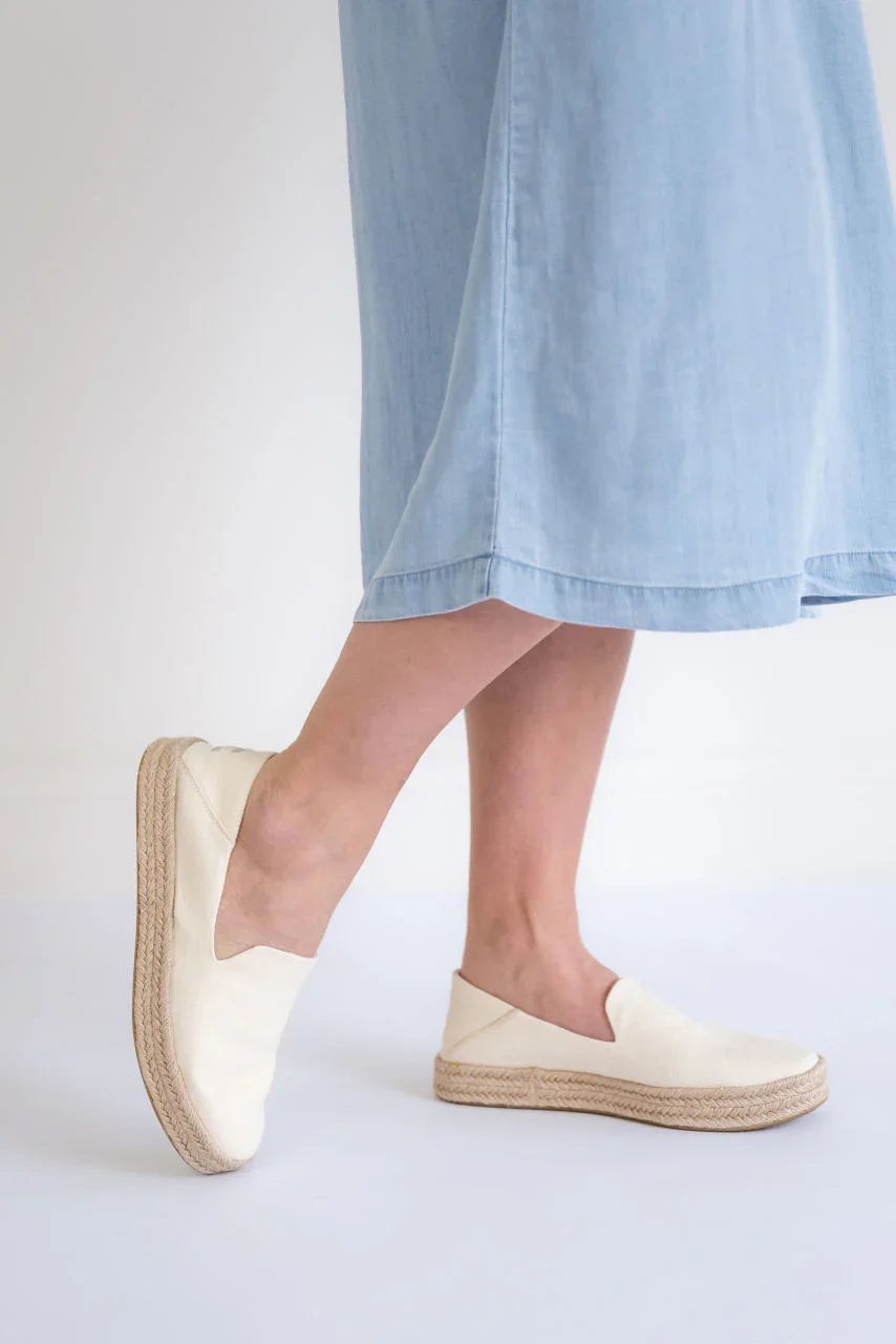 Toms Natural Twill Espadrille Slip-On Shoes - Toms Natural Twill Espadrille Slip-On Shoes - 5.5 - Salt and Honey