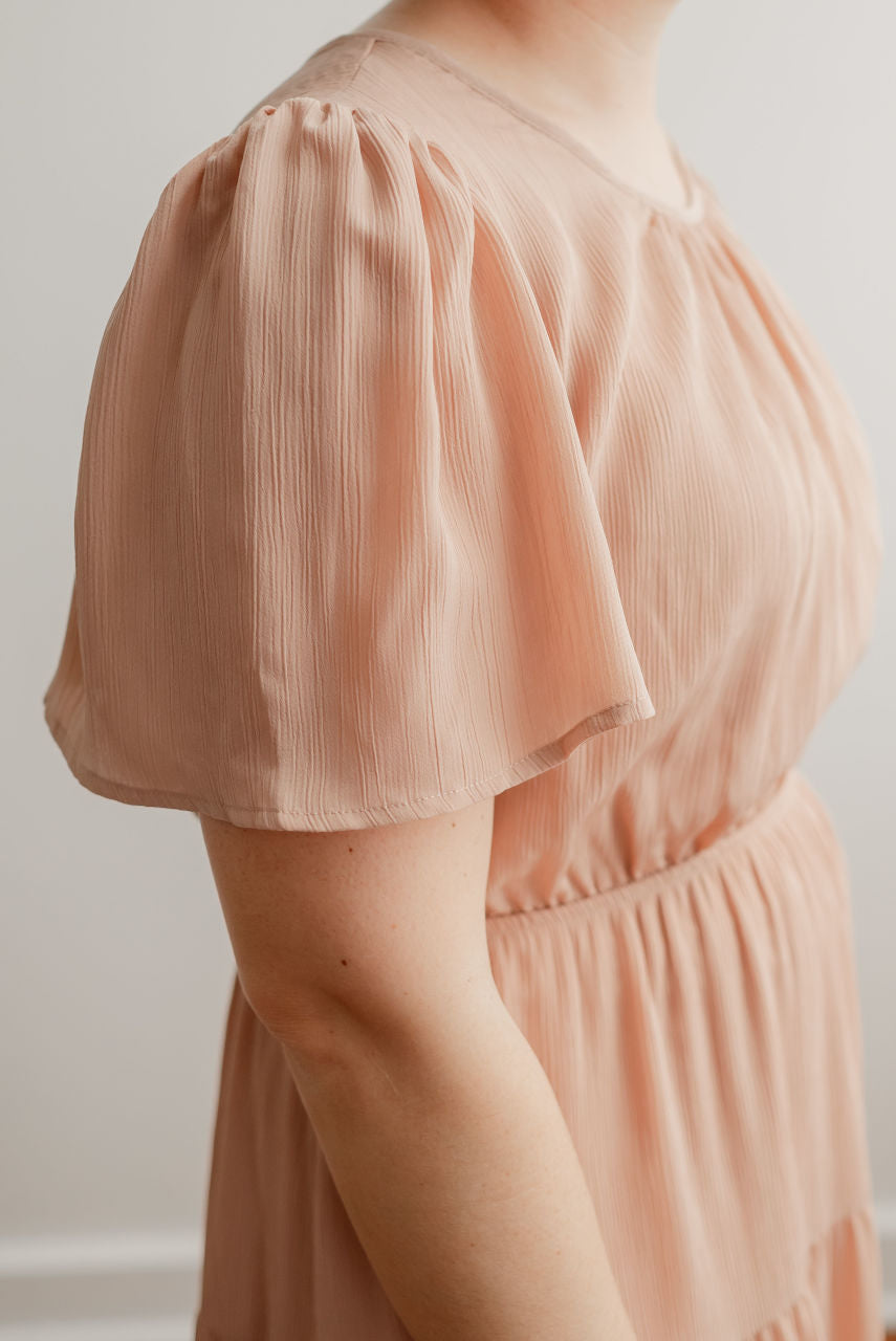 Brynlee Tiered Dress in Pink Apricot