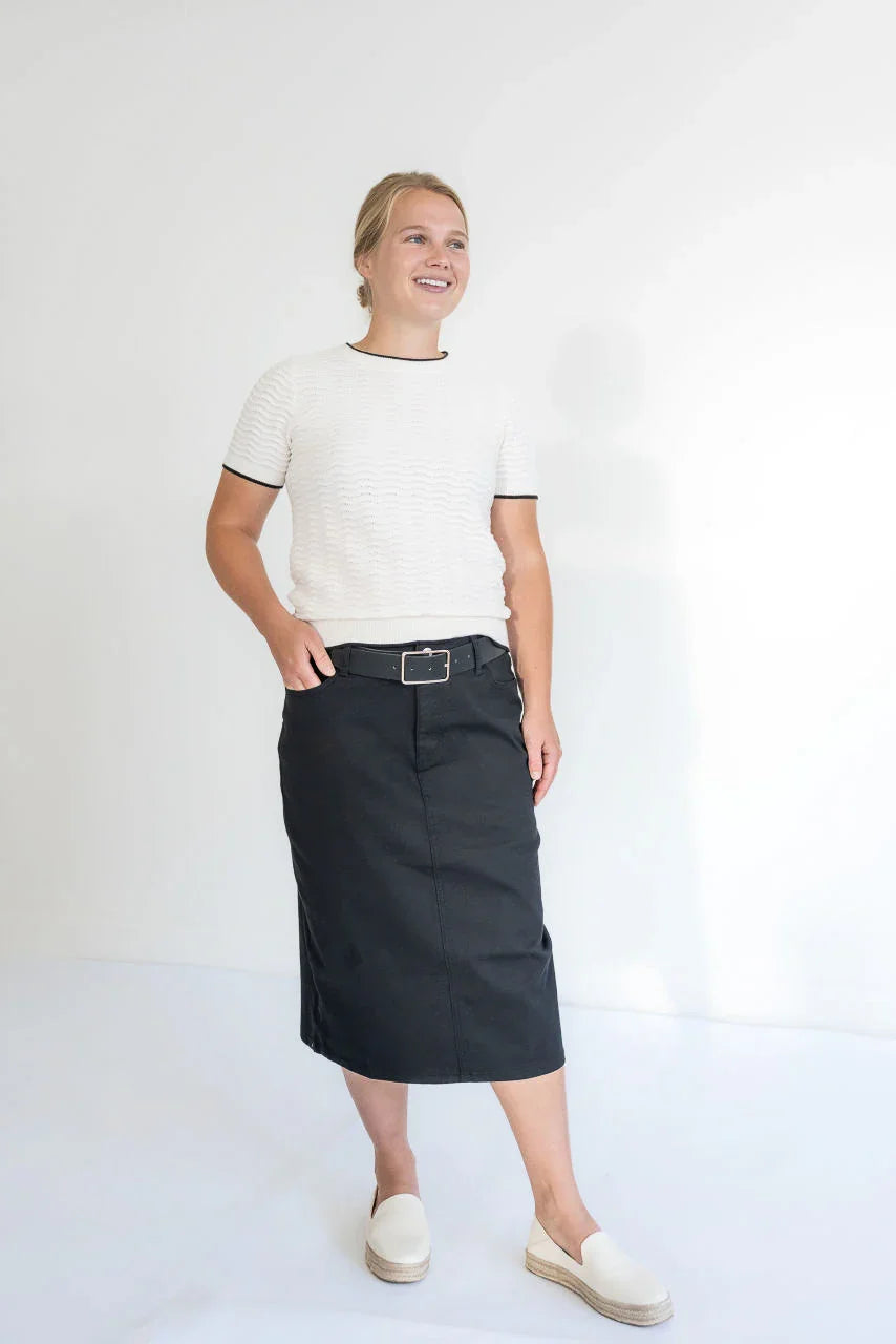 Solid Rectangle Buckle Belt in Black - Solid Rectangle Buckle Belt in Black - Default Title - Salt and Honey