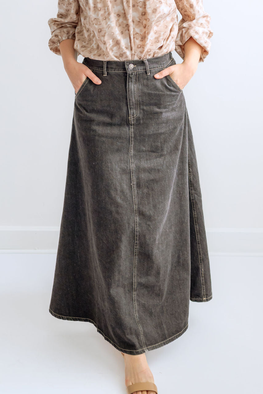 Simone Maxi Skirt in Black Denim