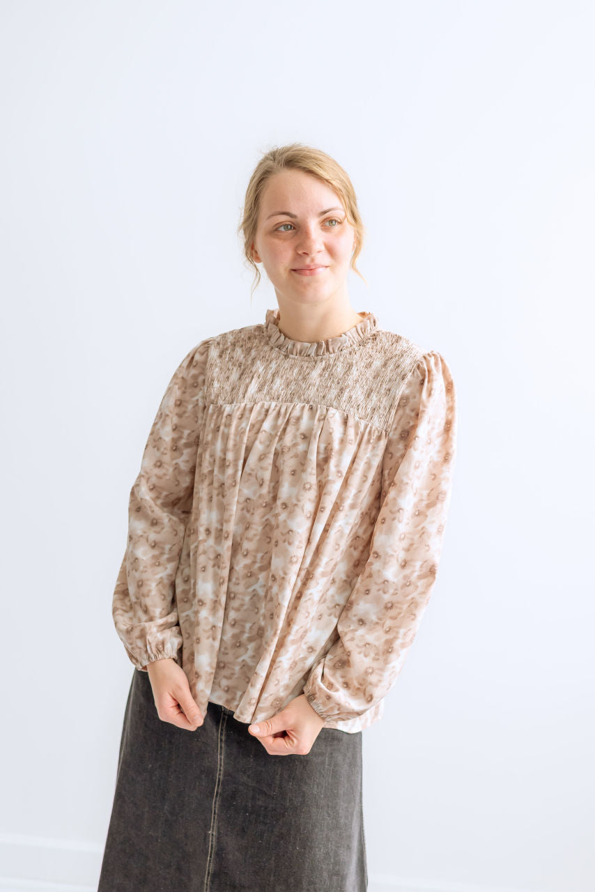 Aliyah Floral Smocked Top in Desert Rose