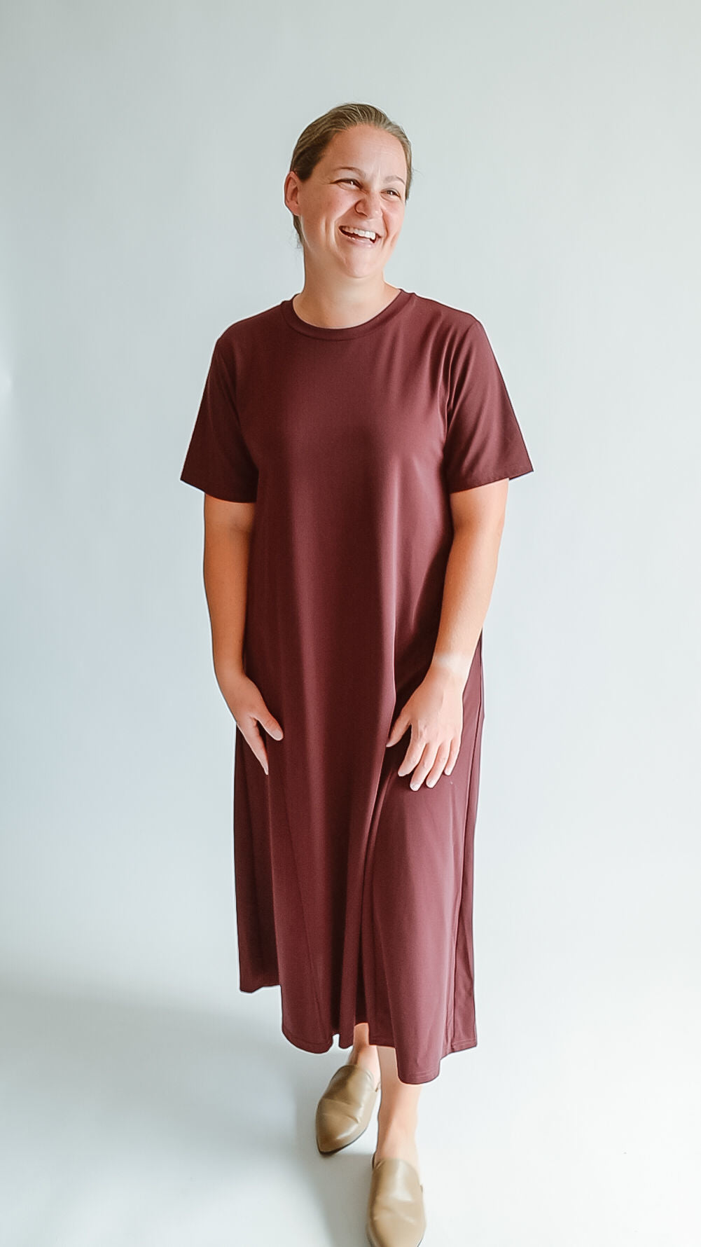 Jessica Knit Midi Dress in Maroon