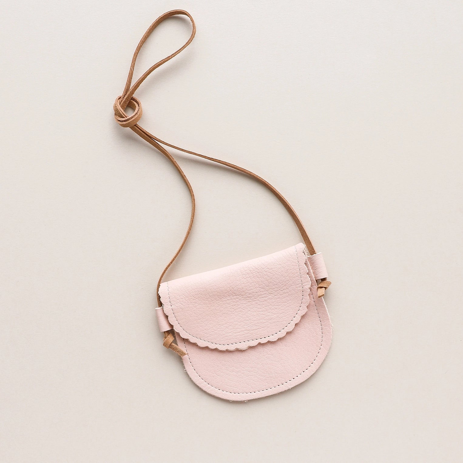 Scalloped Leather Purse in Blush