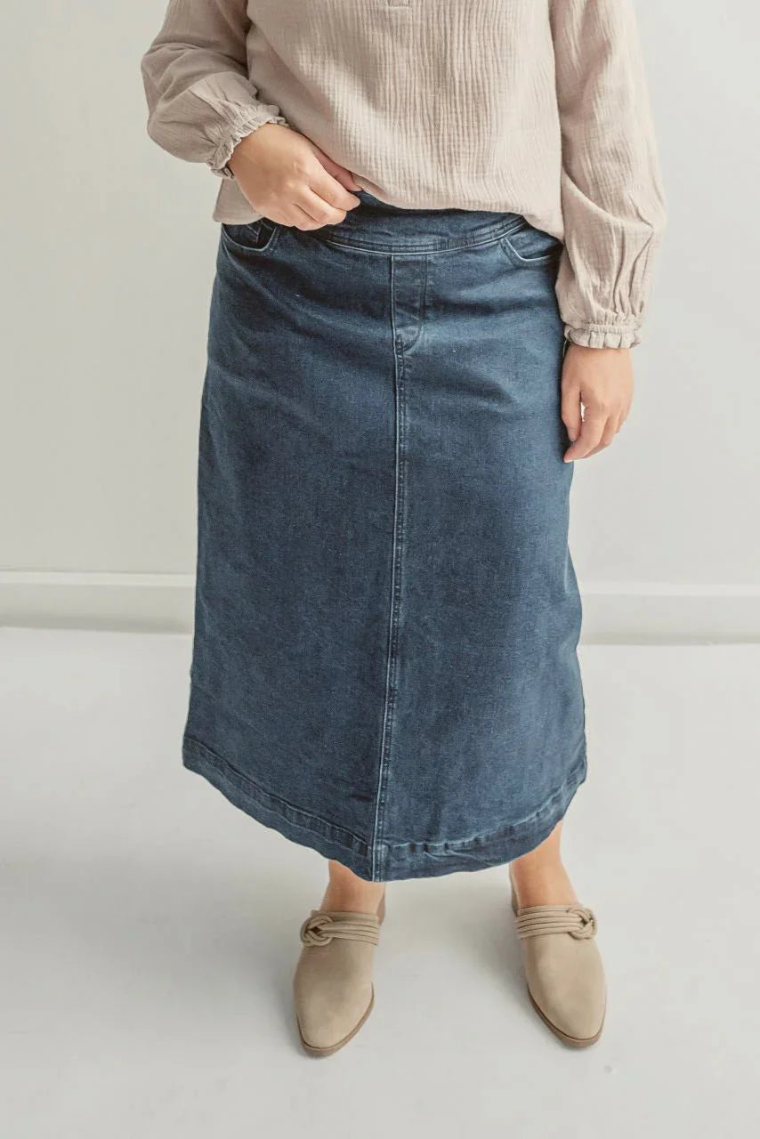 Margaret Denim Midi Skirt in Dark Wash - Margaret Denim Midi Skirt in Dark Wash - 2 - Salt and Honey
